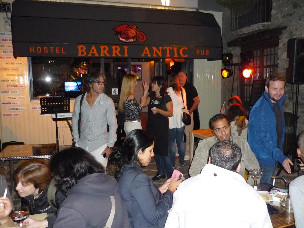 Barri Antic Hostel & Pub Andorra la Vella Eksteriør billede